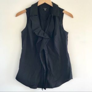 Ann Taylor sleeveless ruffled button down top